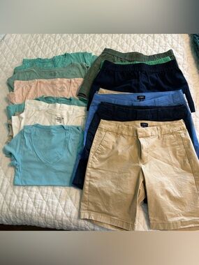 18 piece Summer Bundle J. Crew Banana Republic Shorts & Tees